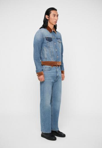 Джинсовая куртка