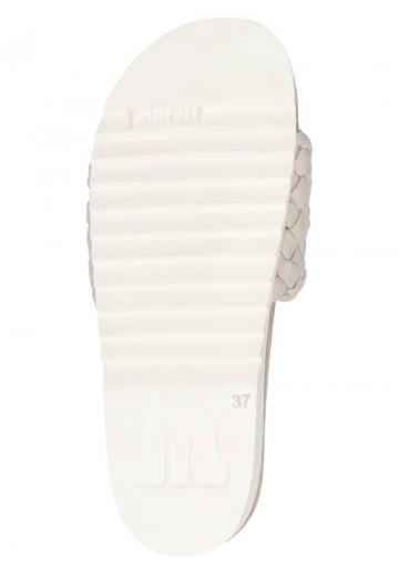 Гандбольные кроссовки