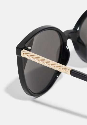 Солнечные очки