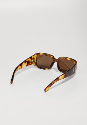 Солнечные очки