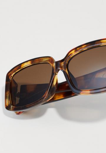 Солнечные очки