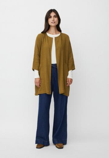 Длинный жилет