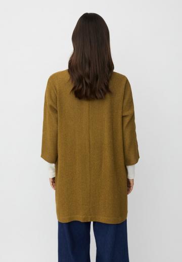 Длинный жилет