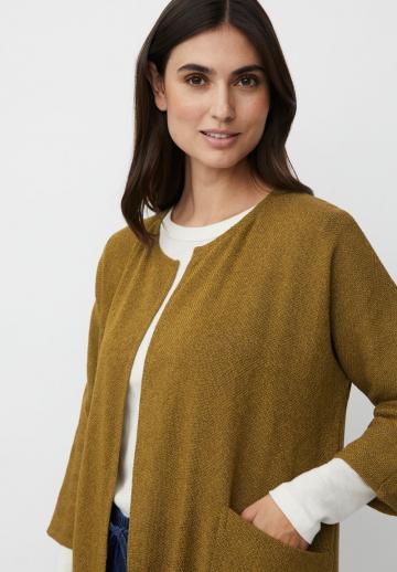 Длинный жилет