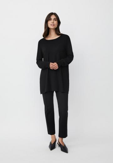 Длинный пуловер