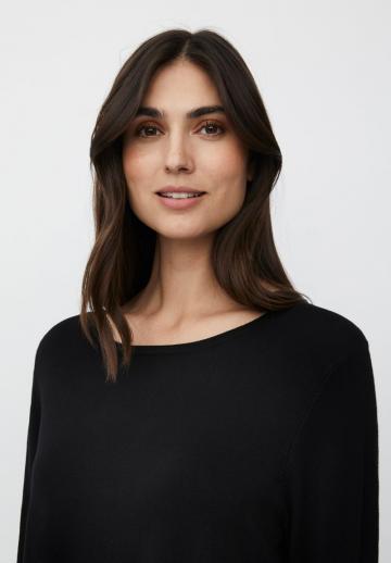 Длинный пуловер