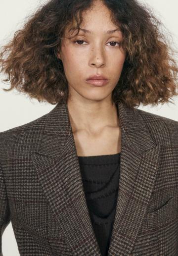 Короткое пальто