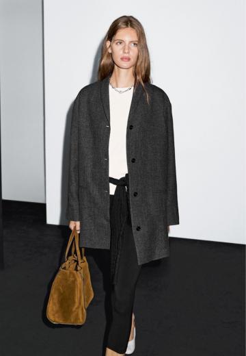 Короткое пальто