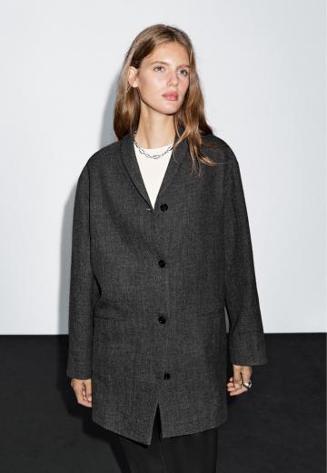 Короткое пальто