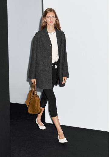 Короткое пальто