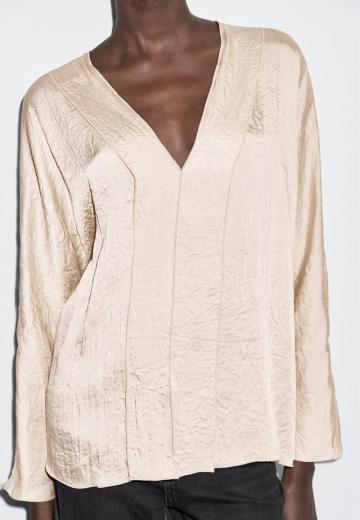 Атласная блузка