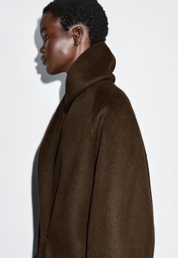 Короткое пальто