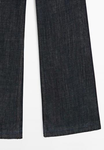 Клешеные джинсы