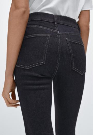 Клешеные джинсы