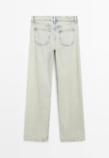 Прямые джинсы