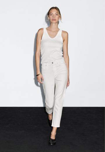 Клешеные джинсы