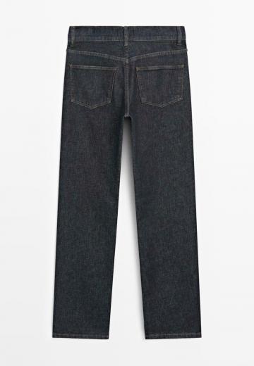 Прямые джинсы