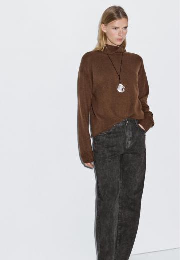 Прямые джинсы