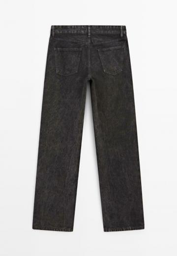 Прямые джинсы