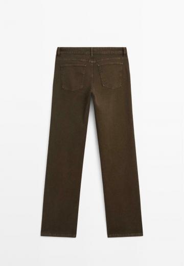 Прямые джинсы