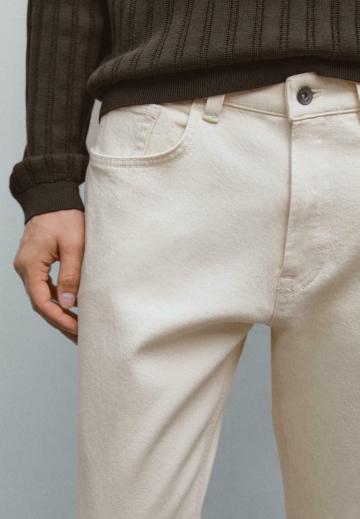 Прямые джинсы