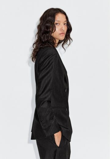 Длинный блейзер