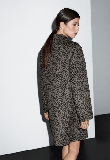 Короткое пальто