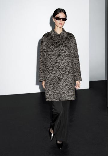 Короткое пальто