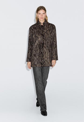 Короткое пальто