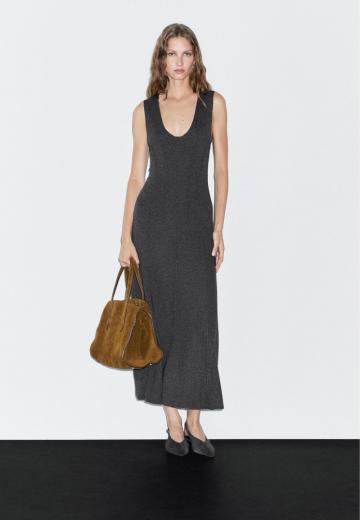 Вязаное платье