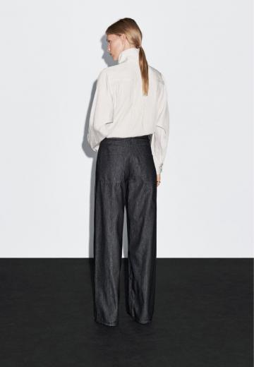 Прямые джинсы