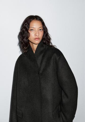 Короткое пальто