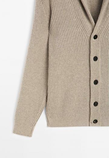 Вязаная кофта