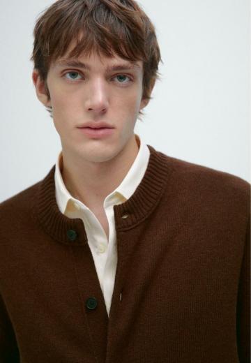 Вязаная кофта