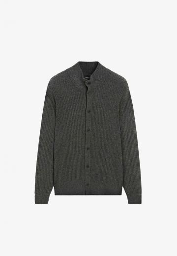 Вязаная кофта