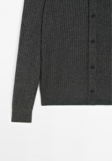 Вязаная кофта