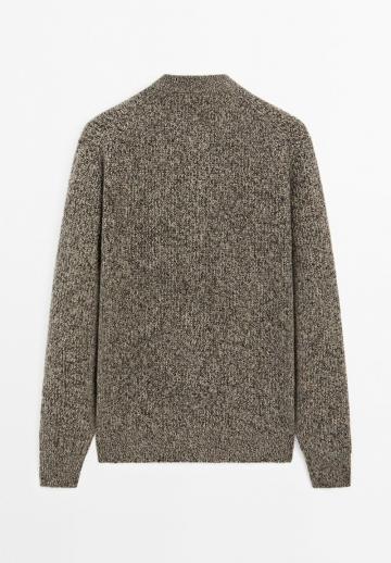 Вязаная кофта