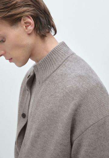 Вязаная кофта