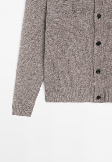 Вязаная кофта