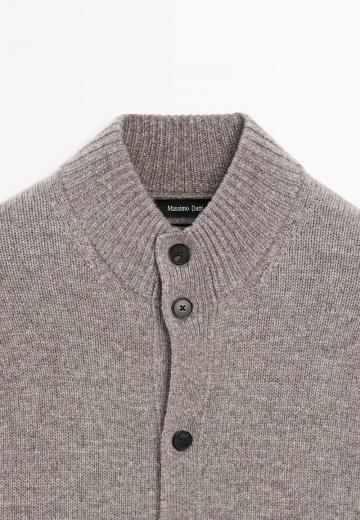 Вязаная кофта