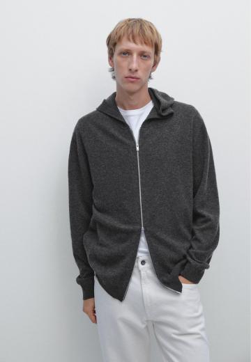 Вязаная кофта