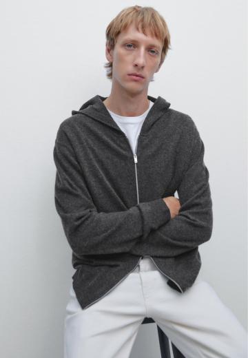 Вязаная кофта