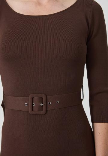 Вязаное платье