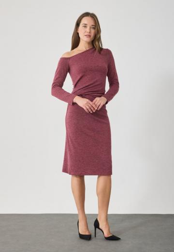 Вязаное платье