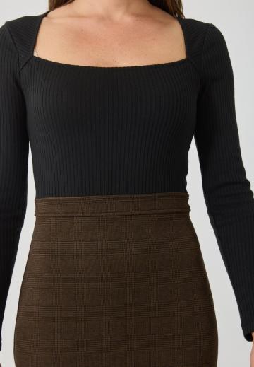 Вязаное платье