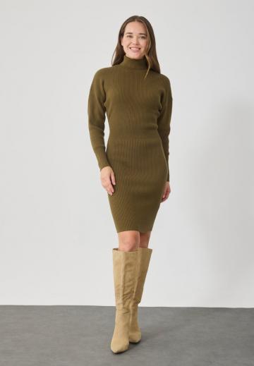 Вязаное платье