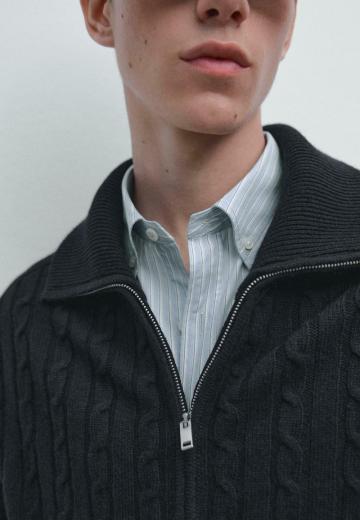 Вязаная кофта