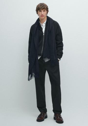 Вязаная кофта