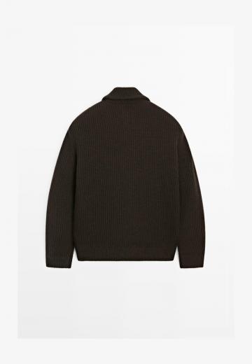 Вязаная кофта