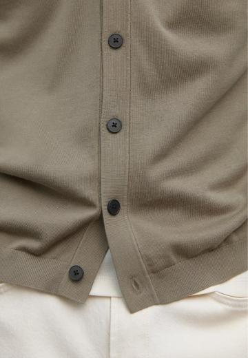 Вязаная кофта